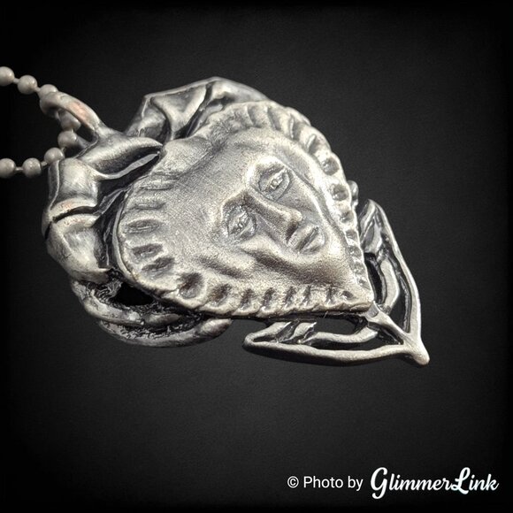 Pirates of the Caribbean At World’s End Disney Necklace 2007 Movie Collectible - Picture 4 of 10